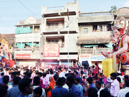 Arjun Samaj Ganesh Mandal flagged black flag! | अर्जुन समाज गणेश मंडळाने फडकविले काळे झेंडे!