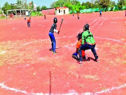 The 64th National School Baseball Tournament in Indapur | इंदापूरमध्ये ६४ व्या राष्ट्रीय शालेय बेसबॉल स्पर्धेला गालबोट