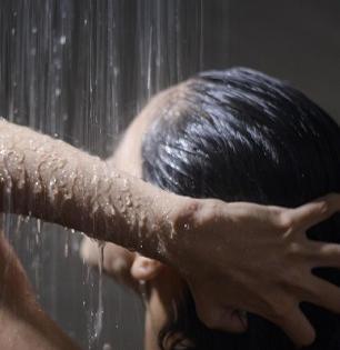 थंडीच्या दिवसात रोज आंघोळ करावी का? एकदा पाहा काय सांगतो हा रिसर्च, आनंदाने उड्या माराल