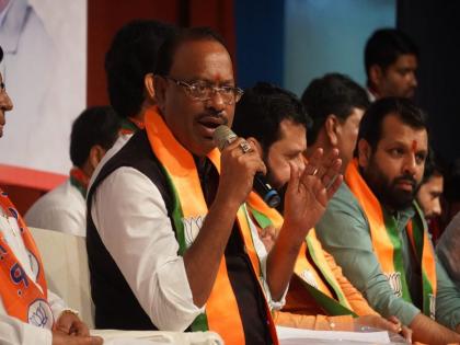 So that journalists don't print a single news against you till 2024, take them to tea - BJP state president Chandrasekhar Bawankule advises | "पत्रकारांना चहा पाजा; २०२४ पर्यंत एकही बातमी विरोधात येऊ देऊ नका!"; बावनकुळेंचा अजब सल्ला