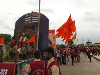 Taking the holy water of Purna, Kavad, Palkhya entered Akola | पूर्णेचे पवित्र जल घेऊन कावड, पालख्या अकोल्यात दाखल