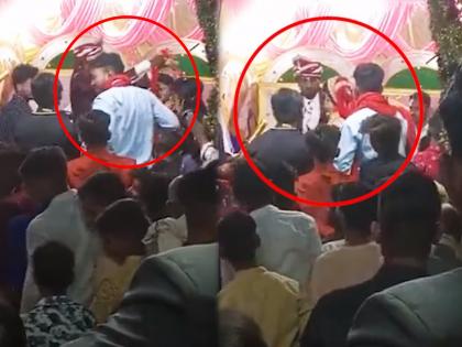 Bride slaps the groom during wedding function video-viral | VIDEO : स्टेजवर नवरीने नवरदेवाला दिल्या तीन-चार कानशिलात, बघा पुढे काय झालं...