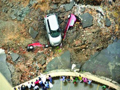 Now the wall has collapsed; The building will collapse tomorrow! | आता भिंत खचलीय; उद्या इमारत कोसळेल!