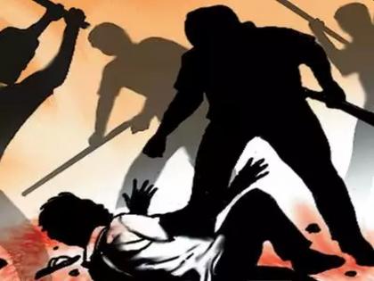 A gang entered the college and beat up the student in Aurangabad | महाविद्यालयात घुसून टोळक्याची विद्यार्थ्यास मारहाण