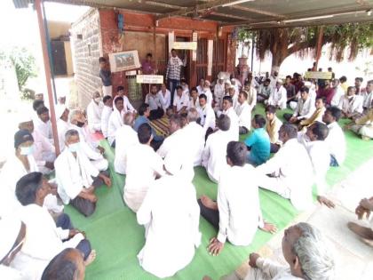 Farmers' hunger strike for crop insurance | पिक विम्यासाठी कृषीदिनी शेतकऱ्यांचे चुलबंद अन्नत्याग आंदोलन Farmers' hunger strike for crop insurance | पिक विम्यासाठी कृषीदिनी शेतकऱ्यांचे चुलबंद अन्नत्याग आंदोलन