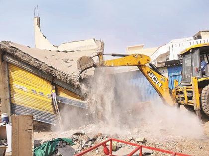 9 big buildings demolished in Beed bypass widening; Action will be taken on 7 more buildings | बीड बायपास रुंदीकरणातील ९ मोठ्या इमारती जमीनदोस्त; आणखी ७ इमारतींवर होणार कारवाई