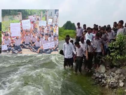 Students deprived of education as bridges washed away; Fasting of Ashti villagers with children | पूल वाहून गेल्याने विद्यार्थी शिक्षणापासून वंचित; आष्टीत ग्रामस्थांचे मुलांसह उपोषण