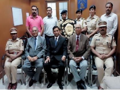 Beed Police Naik Rekha Gore tops in state level Debate competition | बीड पोलिसांची मान उंचावली; पोलीस नाईक रेखा गोरे वादविवाद स्पर्धेत राज्यात प्रथम