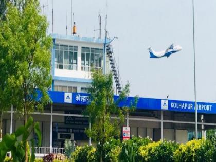 Kolhapur will connect every city in the country says Minister Jyotiraditya Scindia; Kolhapur-Bengaluru flight service started | कोल्हापूर देशातील प्रत्येक शहराला जोडणार - मंत्री ज्योतिरादित्य सिंधिया; कोल्हापूर-बेंगळूरु विमानसेवा सुरु