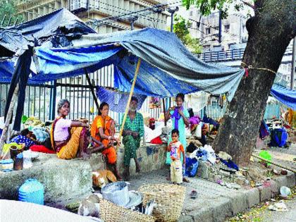 'No Entry' for homeless people at night! Municipal administration thump | बेघरांनाच रात्रनिवाऱ्यात ‘नो एंट्री’! मनपा प्रशासन ढिम्मच