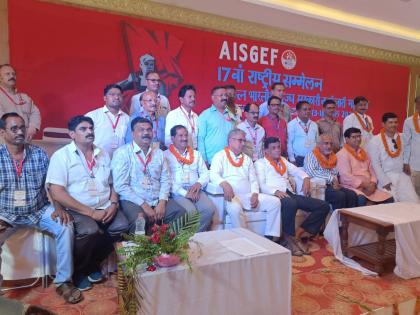 Employees from Akola participate in the Begusarai Convention of the Employees Federation | कर्मचारी महासंघाच्या बेगुसराय अधिवेशनात अकोल्यातील कर्मचाऱ्यांचा सहभाग