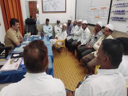 decision of the Muslim brothers not to sacrifice goats on the day of Eid, giving a message of unity | एकतेचा संदेश देत बकरी ईदच्या दिवशी कुर्बानी न देण्याचा मुस्लीम बांधवांचा निर्णय