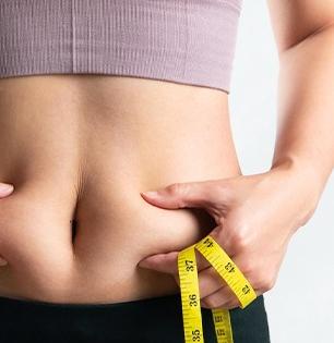 केवळ पायी चालून कसं कमी करता येईल सुटलेलं पोट? चालताना लक्षात ठेवा 'या' सोप्या टिप्स!