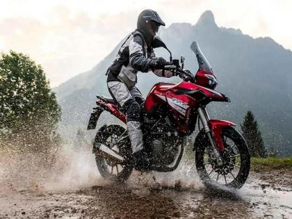 Benelli TRK 251 India Launch Price Rs 2 51 Lacs KTM 250 ADV Rival royal enfield | Benelli अ‍ॅडव्हेन्चर मोटरसाकल TRK 251 झाली लाँच; केवळ ६ हजारांत बुक करा प्रीमिअम बाईक