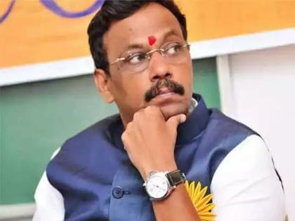 Education Minister Vinod Tawde Twitter Account Hack, appeal to students important | शिक्षणमंत्री विनोद तावडेंच्या ट्विटरचं फेक फोटोशॉप, परीक्षार्थी विद्यार्थ्यांसाठी महत्त्वाची सूचना