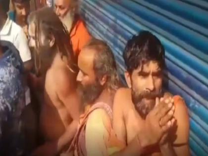 3 sadhus from-uttar pradesh going to gangasagar were beaten by the mob in bengal | बंगालमध्ये साधूंना जमावाने केली मारहाण, उत्तर प्रदेशमधील साधू गंगासागरकडे निघाले होते; जाणून घ्या प्रकरण