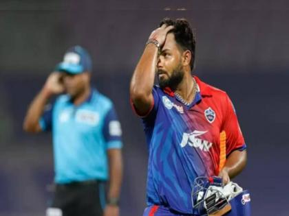 Bengal wicketkeeper Abhishek Poral has got a chance to replace Rishabh Pant in Delhi Capitals squad for IPL 2023  | अखेर रिषभ पंतची रिप्लेसमेंट ठरली! भारताचा युवा खेळाडू बनणार दिल्ली कॅपिटल्सचा 'यष्टिरक्षक'