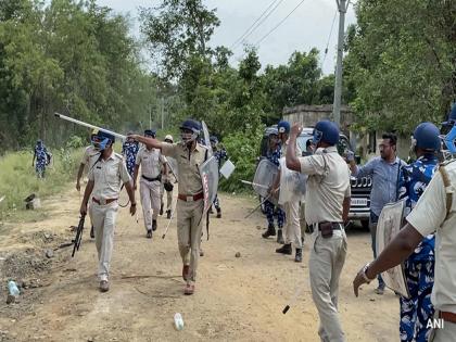 West Bengal Panchayat Election Violence: Bengal's bloody election! 40 people killed in one month since announcement | बंगालची रक्तरंजित निवडणूक! घोषणा झाल्यापासून एका महिन्यात 40 जणांचा बळी