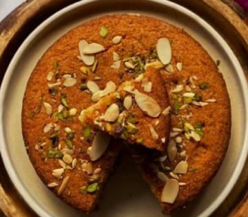 Beri Cake: हरवलेलं बालपण पुन्हा जागवणारी एक गोड चव: आजीच्या हाताचा तो 'बेरी केक', पाहा रेसिपी