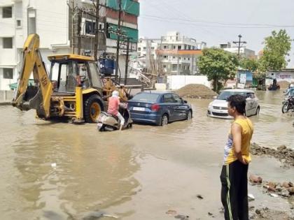 Besa in Nagpur Jalmay due to broken of water channel | जलवाहिनी फुटल्याने नागपुरातील  बेसा जलमय 