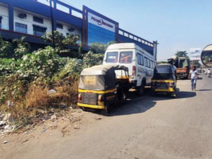 Order to remove road debris, unattended vehicles on paper only | रस्त्यावरील भंगार, बेवारस वाहने हटवण्याचा आदेश कागदावरच