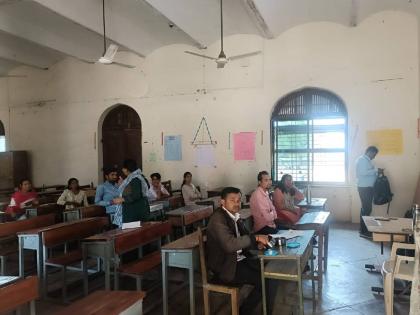 The exam conducted under MSRLM was three hours late | एमएसआरएलएम अंतर्गत घेण्यात आलेली परीक्षा तीन तास उशिरा; उमेदवारांमध्ये संताप