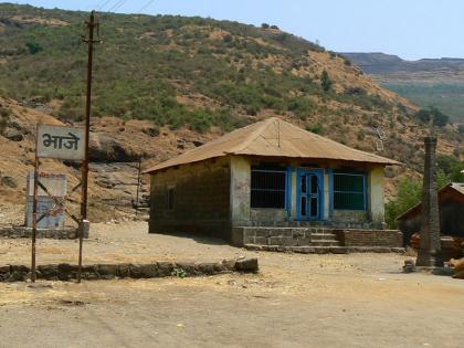 The Irshalwadi disaster shed light on the 1989 Bhaje village tragedy in Maval | 'तो प्रसंग आठवला तरी अंगावर काटा येतो...' इर्शाळवाडीच्या दुर्घटनेने भाजे गाव दुर्घटनेला उजाळा