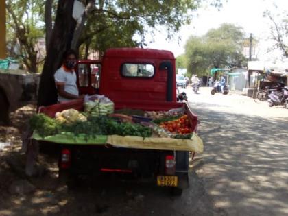 Construction workers begins vegetable business | बांधकाम कारागिराने सुरू केला भाजीपाल्याचा व्यवसाय!