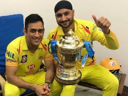 Chennai Super Kings has released Harbhajan Singh ahead of IPL 2021 mini auction. | चेन्नई सुपर किंग्ससोबतचा हरभजन सिंगचा प्रवास संपला; रिटेशनच्या डेड लाईनपूर्वी घोषणा