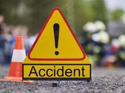 Two youths heading to Nagpur for employment died on the spot after hitting the vehicle in front and being crushed by the car behind | पुढच्या वाहनाला धडकले, मागच्या कारने चिरडले रोजगारासाठी नागपूरकडे निघालेल्या दोन तरुणांचा जागीच मृत्यू Two youths heading to Nagpur for employment died on the spot after hitting the vehicle in front and being crushed by the car behind | पुढच्या वाहनाला धडकले, मागच्या कारने चिरडले रोजगारासाठी नागपूरकडे निघालेल्या दोन तरुणांचा जागीच मृत्यू