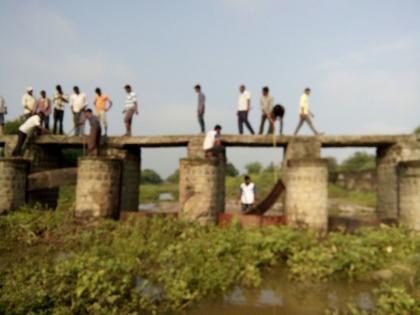 The people of Bhandraj BU had 108 tcm of water stored in Kolhapur dam | भंडारज बु.च्या युवकांनी कोल्हापूर बंधार्‍यात साठवलं १0९  टीसीएम पाणी