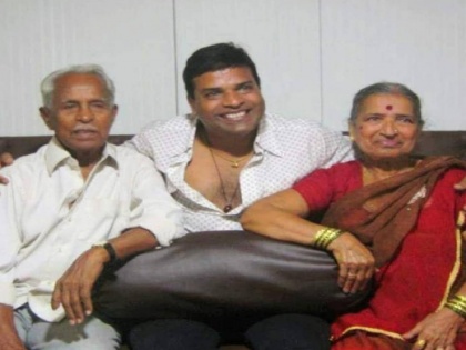 marathi actor bharat jadhav mother and father smarak | अभिमानास्पद! भरत जाधवने शेतात उभारलं आई-वडिलांचं स्मारक; फोटो पाहून तुमच्याही डोळ्यात तरळेल पाणी