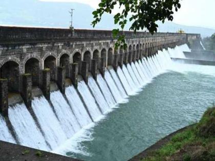 pune news British-era Bhatghar dam 100 percent full; Warning issued to riverside villages | ब्रिटिशकालीन भाटघर धरण १०० टक्के भरले; नदीकाठच्या गावांना सावधानतेचा इशारा pune news British-era Bhatghar dam 100 percent full; Warning issued to riverside villages | ब्रिटिशकालीन भाटघर धरण १०० टक्के भरले; नदीकाठच्या गावांना सावधानतेचा इशारा