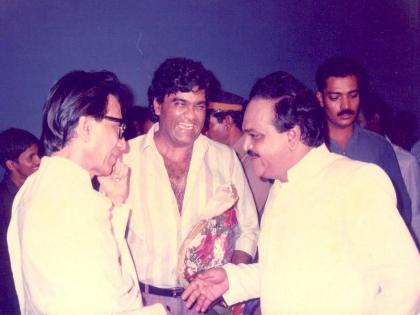 Minister chhagan Bhujbal who worked in the film with Ashok Saraf congratulated his friend for Maharashtra Bhushan Award | अशोक सराफांसोबत काम करण्याचा मलाही योग आला; मंत्री छगन भुजबळांनी सांगितला किस्सा