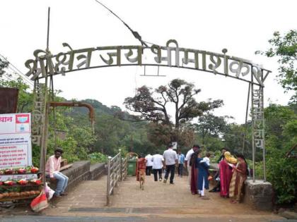 Looting of devotees coming to Bhimashankar from private vehicles 5 to 7 thousand rupees for 6 to 7 kilometers | भीमाशंकरला येणाऱ्या भाविकांची खासगी वाहनांकडून लूट; 6 ते 7 किलोमीटरसाठी 5 ते 7 हजार रुपये