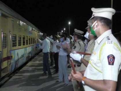 Coronavirus, Lockdown News: 1,213 workers leave Dahanu for Jaipur by special train | Coronavirus, Lockdown News: डहाणूहून १,२१३ कामगारांची विशेष ट्रेनने जयपूरला रवानगी