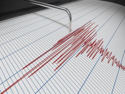 Earthquake tremors felt in Bhokar city; District administration urges citizens to remain alert | भोकर शहराला भूकंपाचा हादरा; नागरिकांनी सतर्क राहण्याचे जिल्हा प्रशासनाचे आवाहन Earthquake tremors felt in Bhokar city; District administration urges citizens to remain alert | भोकर शहराला भूकंपाचा हादरा; नागरिकांनी सतर्क राहण्याचे जिल्हा प्रशासनाचे आवाहन