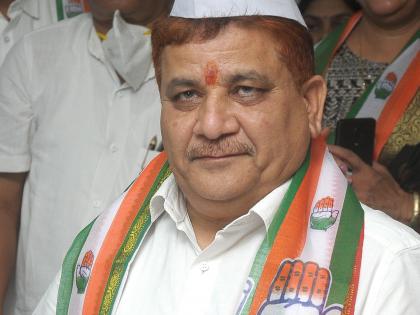 BJP pushed in Nagpur; Corporator Ravindra Bhoyar joins Congress | नागपुरात भाजपला धक्का; नगरसेवक रवींद्र भोयर यांचा काँग्रेसमध्ये प्रवेश