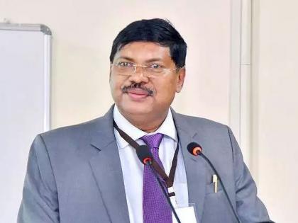 Justice Bhushan Gavai will lead the Indian delegation to the Commonwealth Conference, which will be held in Wales | कॉमनवेल्थ परिषदेत भारतीय मंडळाचे नेतृत्व करतील न्यायमूर्ती भूषण गवई, वेल्समध्ये होईल परिषद