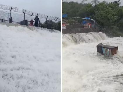 Bhushi Dam Overflow The speed of the water on the steps is also huge tourists should not go police appeal in lonavala | Bhushi Dam: भुशी डॅम ओव्हरफ्लो! पायऱ्यांवरच्या पाण्याचा वेगही प्रचंड, पर्यटकांनी जाऊ नये - पोलिसांचे आवाहन