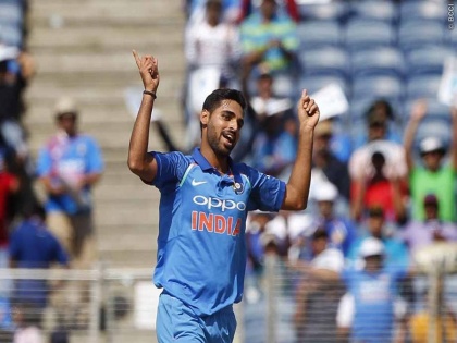 India's winning victory, Bhuvneshwar Kumar's five wickets; South Africa defeats | भारताचा दणदणीत विजय, भुवनेश्वर कुमारचे पाच बळी; दक्षिण आफ्रिका पराभूत