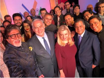 israel pm benjamin netanyahu went speechless in front of amitabh bachchan | बिग बी अमिताभ बच्चन यांना पाहून इस्त्रायलचे पंतप्रधान बेंजामिन नेतान्याहू भारावले, म्हणाले... 