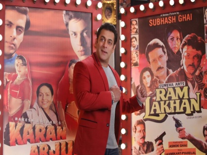 Salman Khan appears in 'Bigg Boss 12' promo | सलमान खान 'बिग बॉस 12'च्या प्रोमोमध्ये दिसणार डॉशिंग अंदाजात