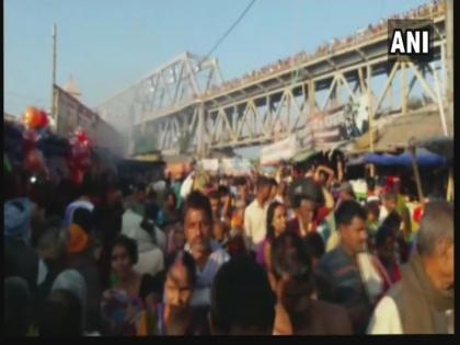 stampede at Simaria Ghat in Bihar's Begusarai | बिहारमध्ये कार्तिक पौर्णिमेच्या दिवशी गंगास्नानादरम्यान चेंगराचेंगरी, तीन जणांचा मृत्यू