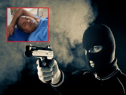 Bihar Crime, Alone fought with robbers; Bullet entered his waist, he didn't even know until 2 km | ऐकावे ते नवलंच! एकटा दरोडेखोरांशी भिडला; कंबरेत गोळी घुसली, २ km पर्यंत कळालेही नाही... Bihar Crime, Alone fought with robbers; Bullet entered his waist, he didn't even know until 2 km | ऐकावे ते नवलंच! एकटा दरोडेखोरांशी भिडला; कंबरेत गोळी घुसली, २ km पर्यंत कळालेही नाही...