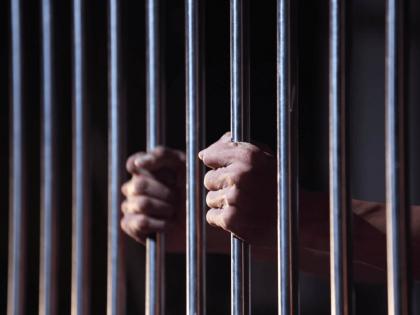 Give a biometric thumb and get a prison facility a decision of home department for prisoners in jail | अंगठा द्या, तुरुंगात सुविधा मिळवा; गृह विभागाचा निर्णय