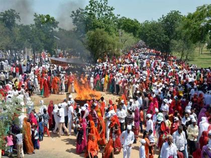 Why did the Bishnoi community take up arms again? | बिष्णोई समाजाने शमीवृक्षावरील शस्त्रे पुन्हा का काढली?