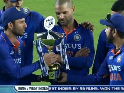 IND vs WI, 3rd ODI Live Updates : Rohit Sharma handed the ODI series trophy to Ravi Bishnoi, continuing the legacy of Dhoni and Kohli, Video | Rohit Sharma, IND vs WI, 3rd ODI Live Updates : रोहित शर्माने पंरपरा कायम राखली, विजयानंतर केलेली कृती मन जिंकून गेली, Video Viral