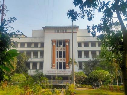 A 23-year-old doctor at Sassoon' BJ Medical College took an extreme step | २३ वर्षीय डॉक्टर तरुणीने उचलले टोकाचे पाऊल; ससूनच्या बी जे वैद्यकीय महाविद्यालयातील धक्कादायक घटना A 23-year-old doctor at Sassoon' BJ Medical College took an extreme step | २३ वर्षीय डॉक्टर तरुणीने उचलले टोकाचे पाऊल; ससूनच्या बी जे वैद्यकीय महाविद्यालयातील धक्कादायक घटना
