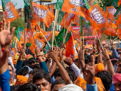 भाजपचा कार्यकर्त्यांना ४० कलमी कार्यक्रम; मिशन महापालिकेची सुरुवात, लहान-लहान समाजांच्या बैठका - Marathi News | BJP's 40-point program for workers; Mission Municipal Corporation begins, meetings of small communities | Latest maharashtra News at Lokmat.com भाजपचा कार्यकर्त्यांना ४० कलमी कार्यक्रम; मिशन महापालिकेची सुरुवात, लहान-लहान समाजांच्या बैठका - Marathi News | BJP's 40-point program for workers; Mission Municipal Corporation begins, meetings of small communities | Latest maharashtra News at Lokmat.com